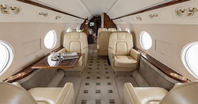 Gulfstream G450 Le meilleur des vols d'affaires à l'international, avec service à bord.